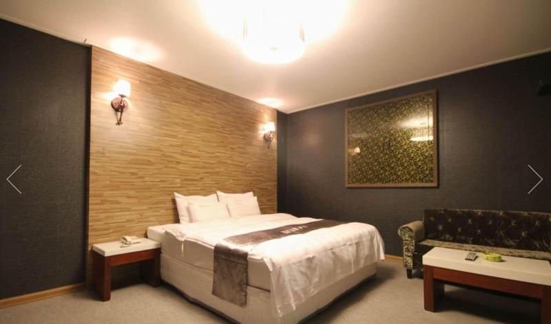 Beauty Motel image