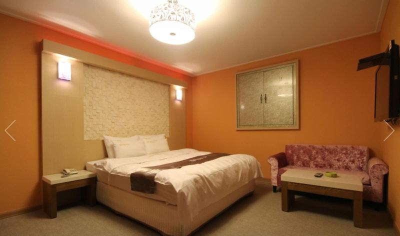 Beauty Motel image