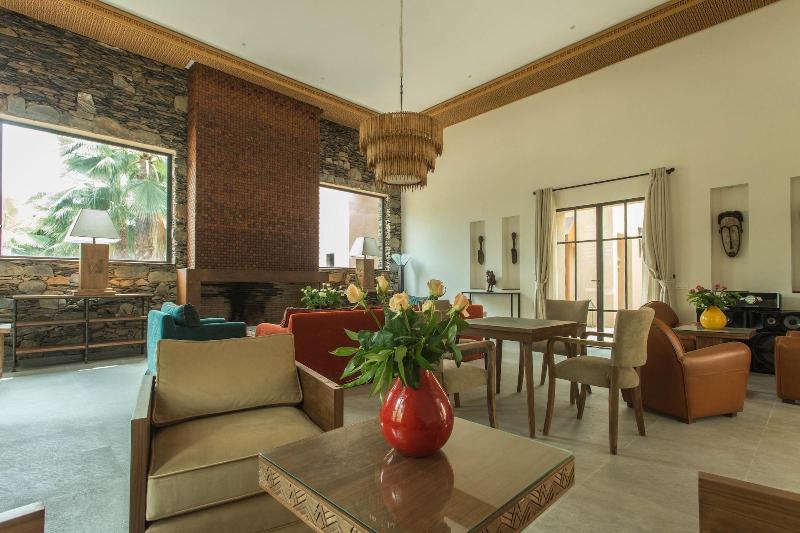 Villa Le Perroquet Bleu image