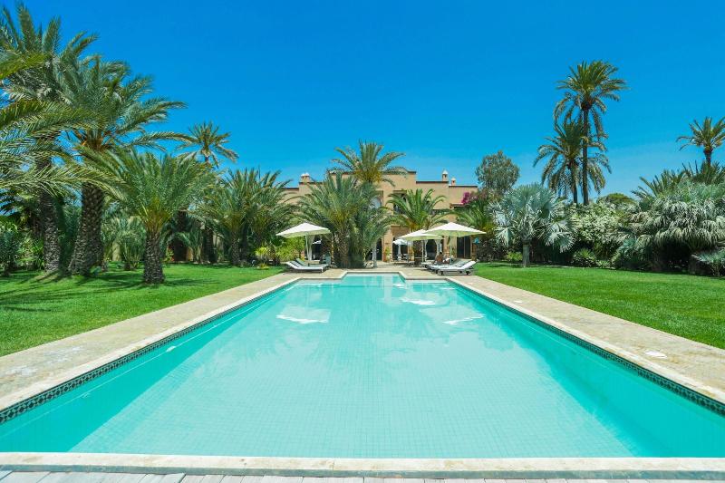 Villa Le Perroquet Bleu image
