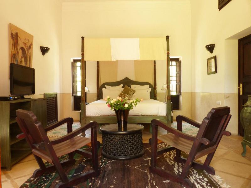Villa Le Perroquet Bleu image