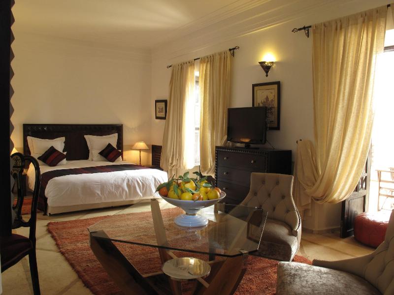 Villa Le Perroquet Bleu image