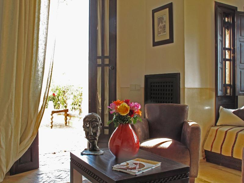 Villa Le Perroquet Bleu image