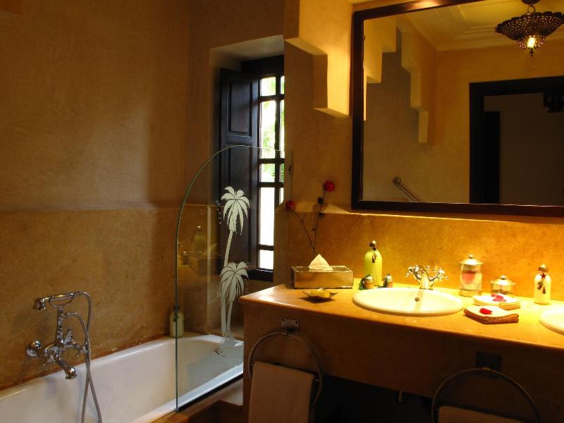 Villa Le Perroquet Bleu image