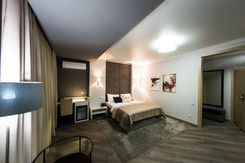 Mon Ami Villa image