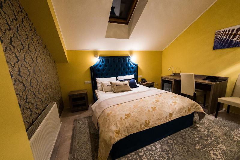 Mon Ami Villa image