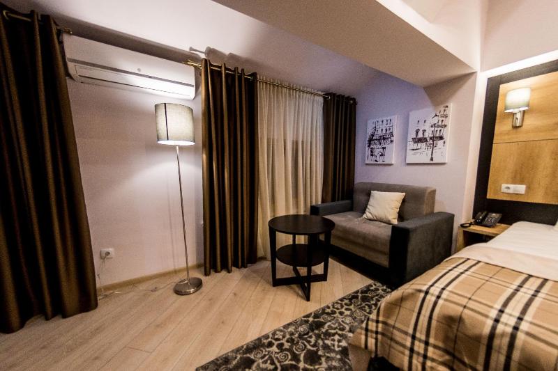 Mon Ami Villa image