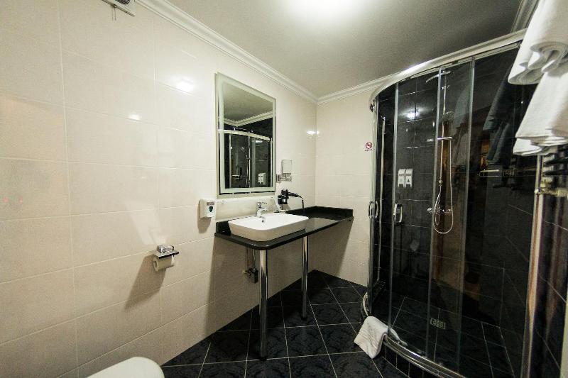 Mon Ami Villa image