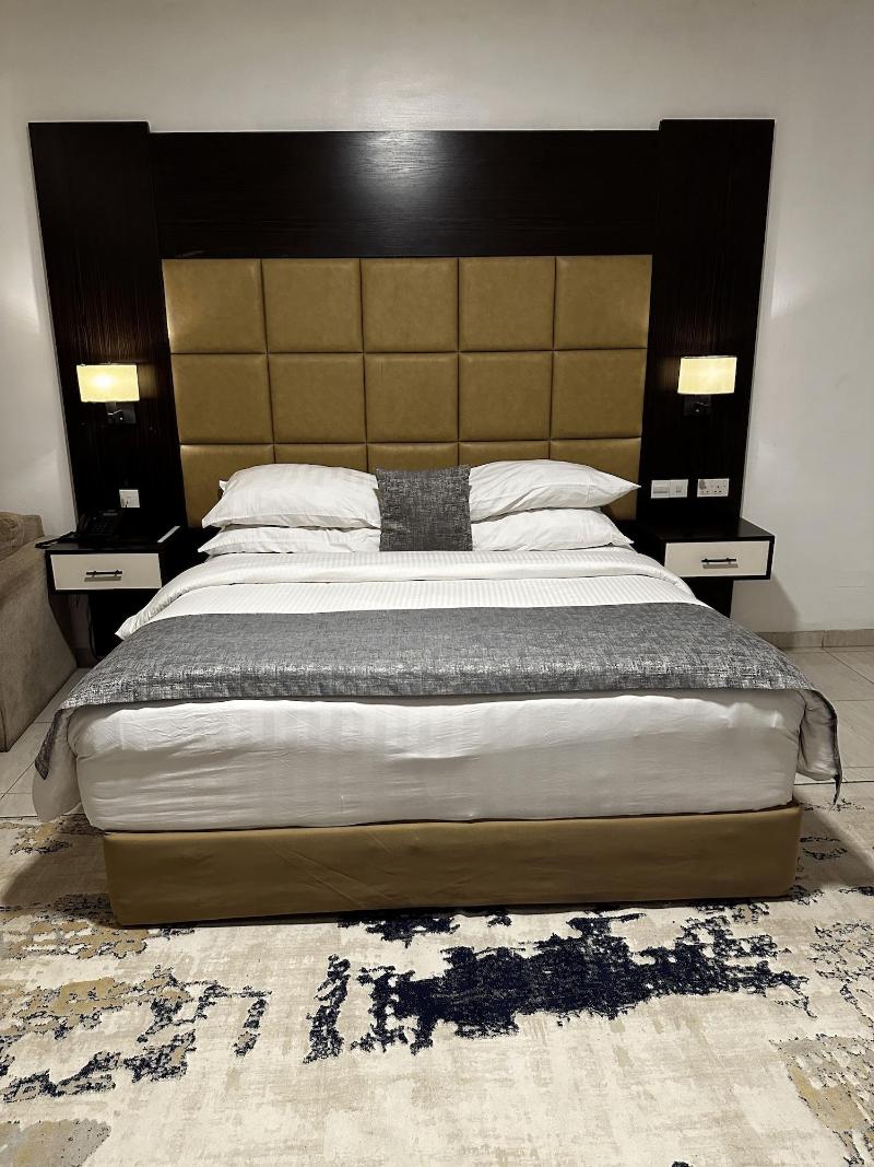 Rollace Hotel image