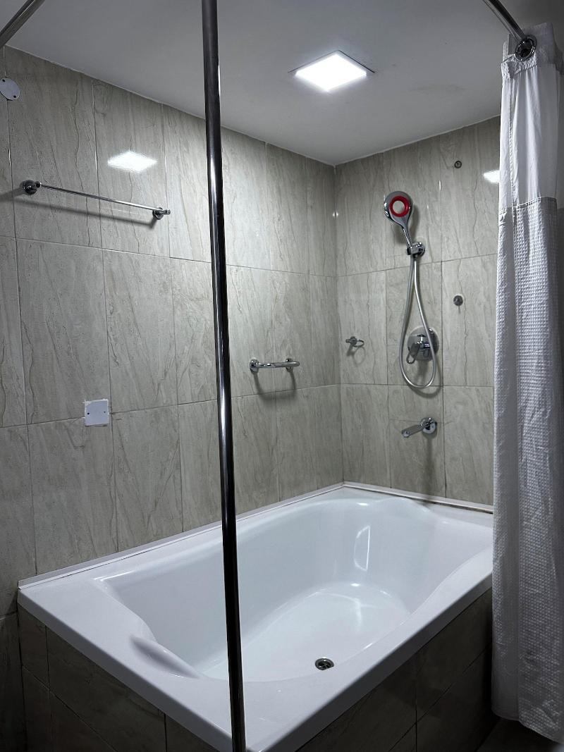 Rollace Hotel image