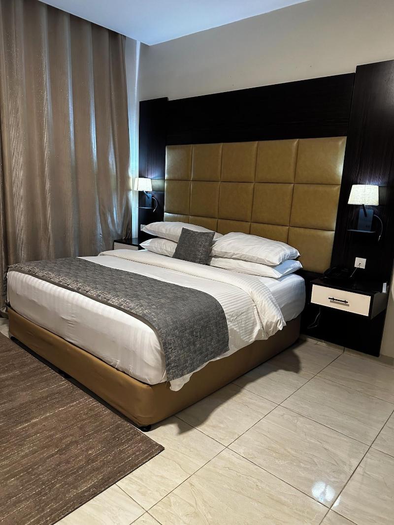 Rollace Hotel image