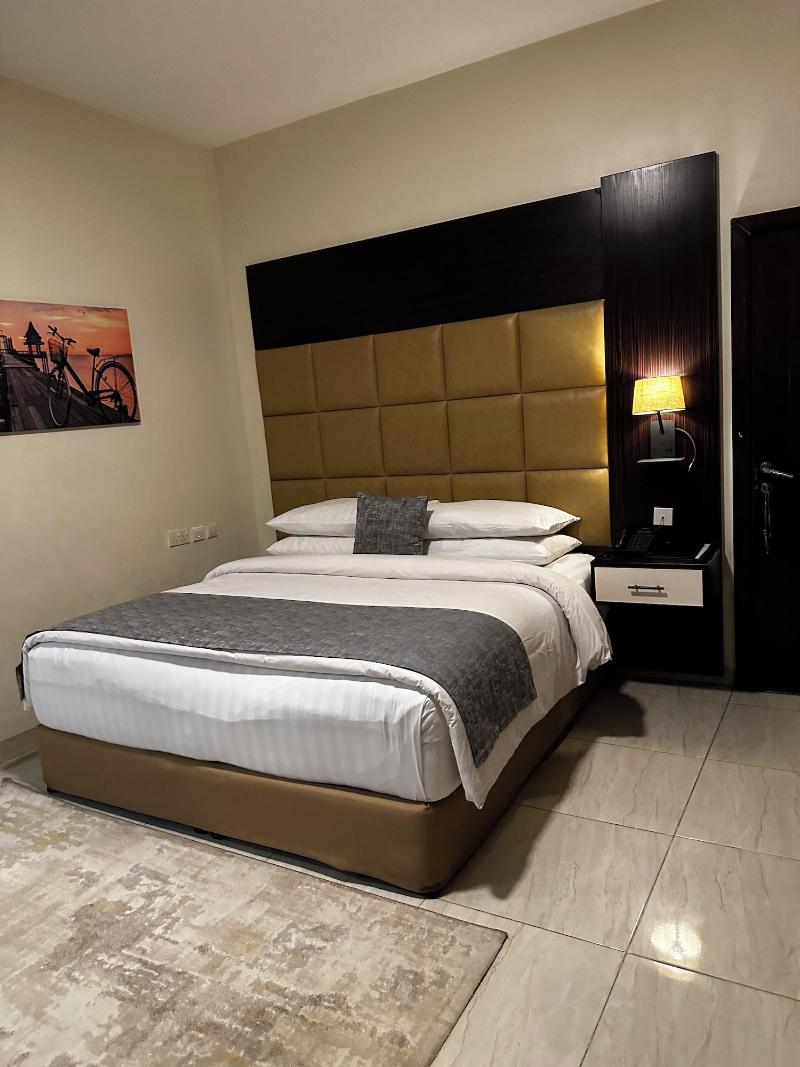 Rollace Hotel image