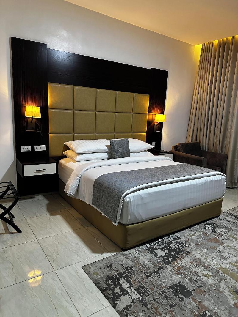 Rollace Hotel image