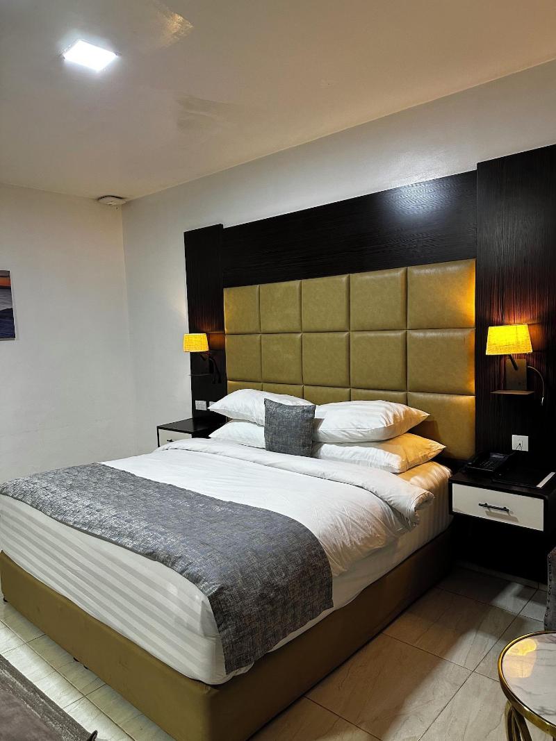 Rollace Hotel image
