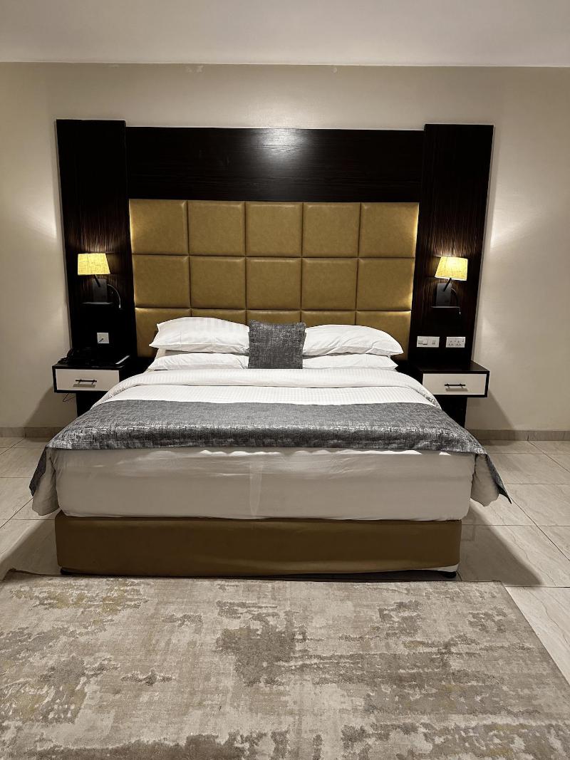 Rollace Hotel image