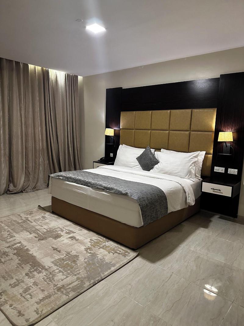 Rollace Hotel image