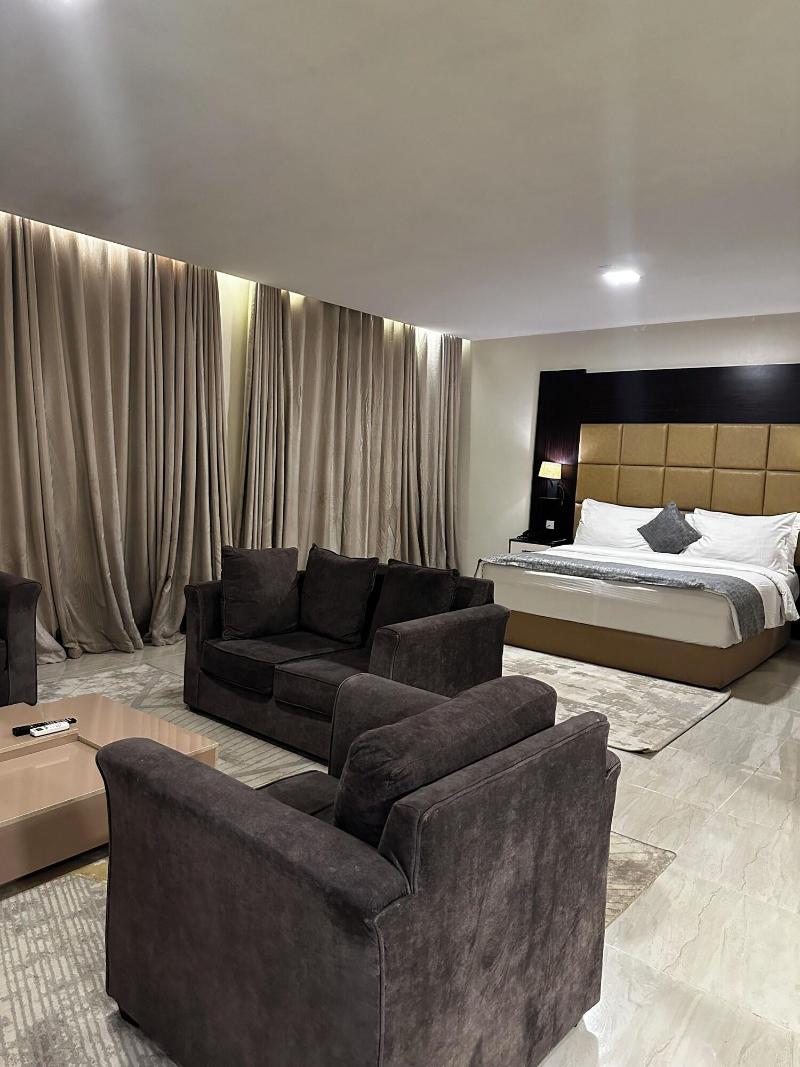 Rollace Hotel image