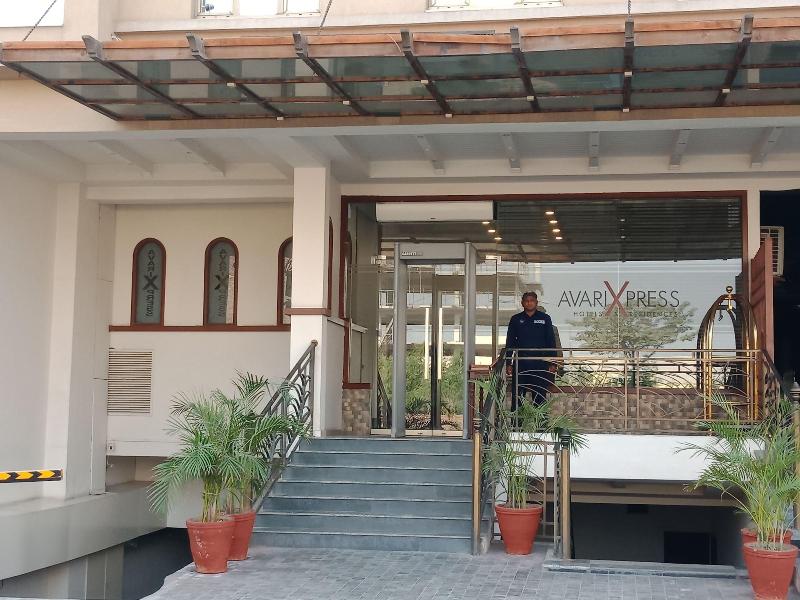 Avari Xpress Faisalabad image