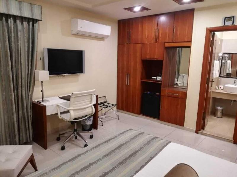 Avari Xpress Faisalabad image