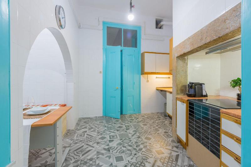 C&O Guest House Lisbon image