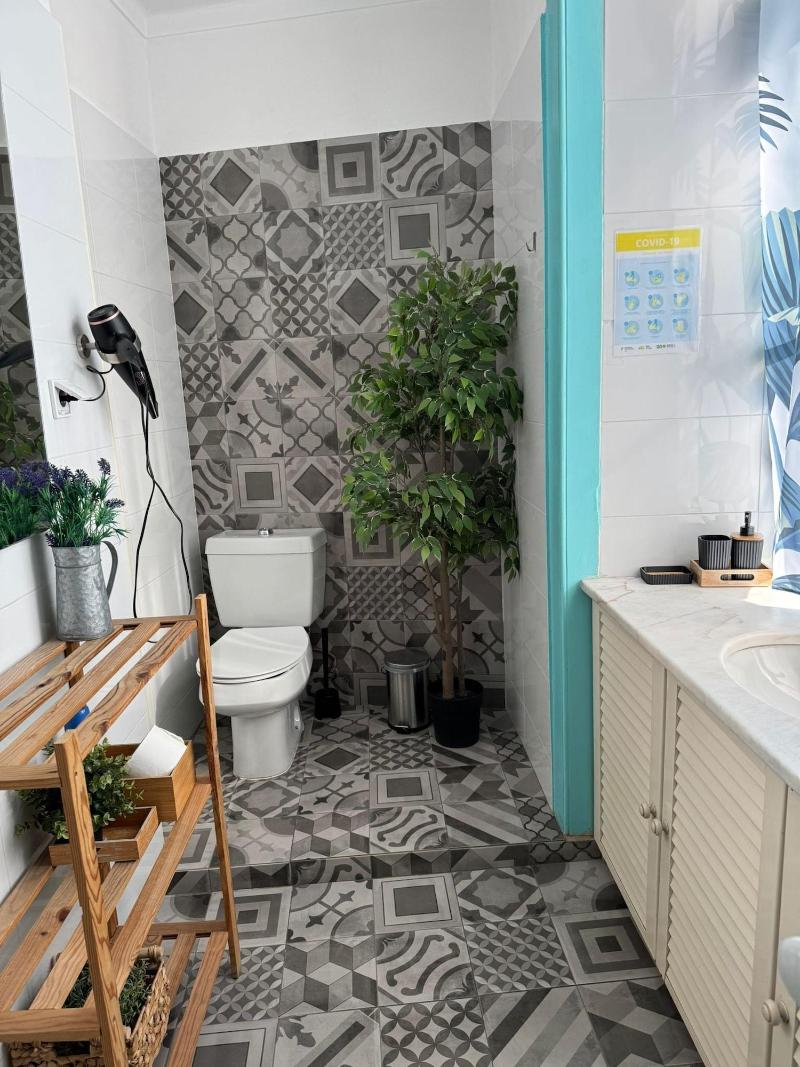 C&O Guest House Lisbon image