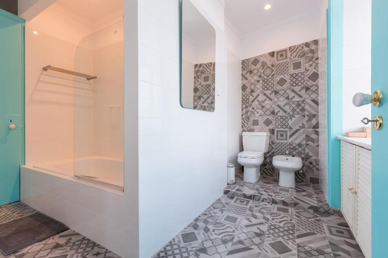 C&O Guest House Lisbon image
