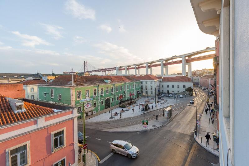 C&O Guest House Lisbon image
