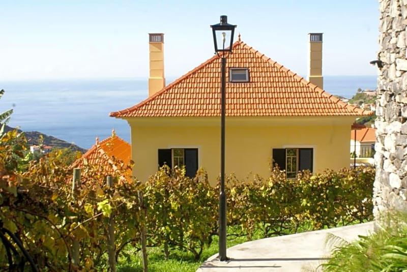 Quinta PaÃ§os do Lago image