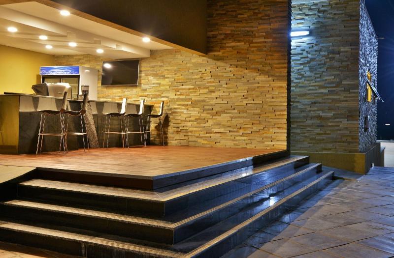 Mantis Epic Hotel & Suites image