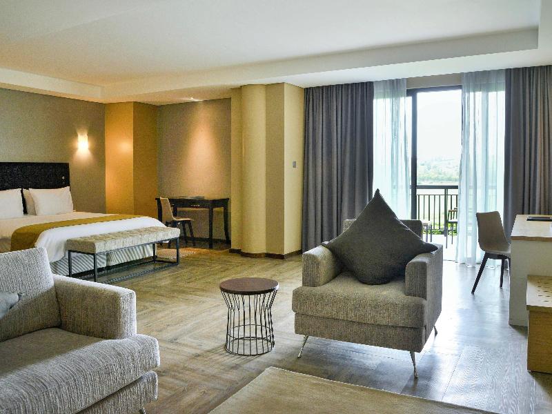 Mantis Epic Hotel & Suites image