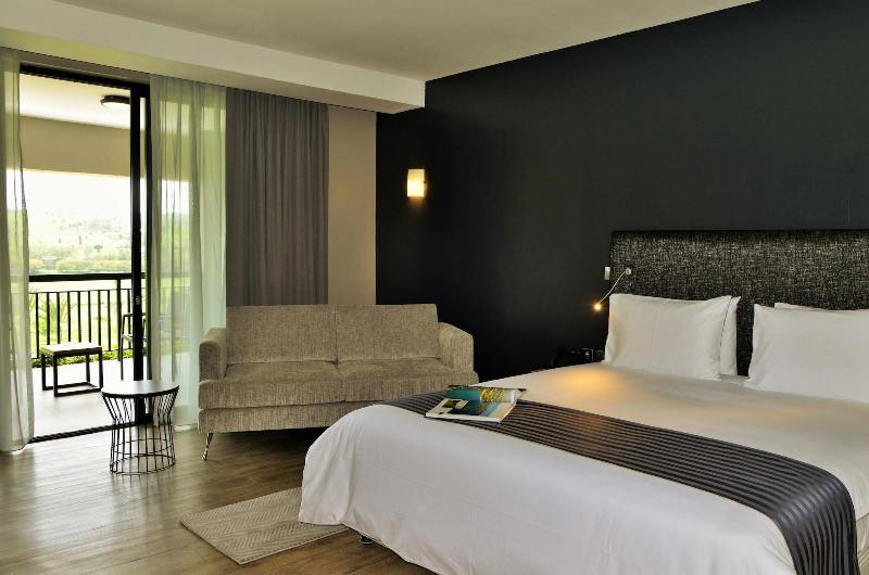Mantis Epic Hotel & Suites image
