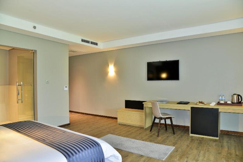 Mantis Epic Hotel & Suites image
