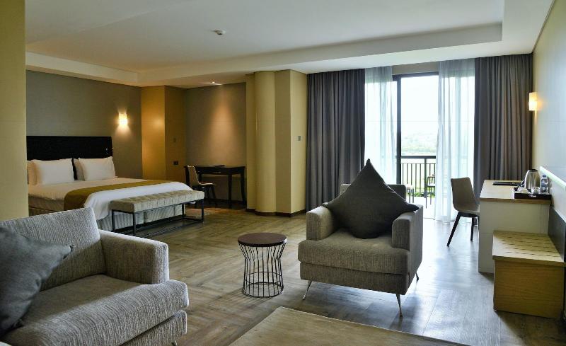 Mantis Epic Hotel & Suites image