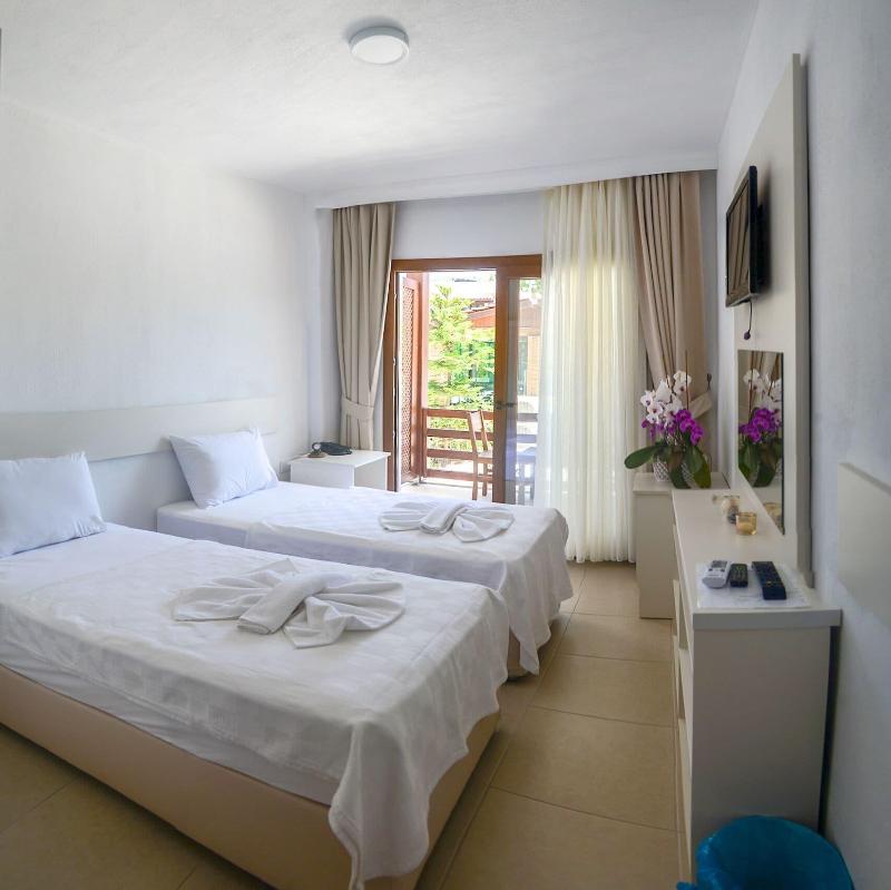 Selvi Beach Hotel image