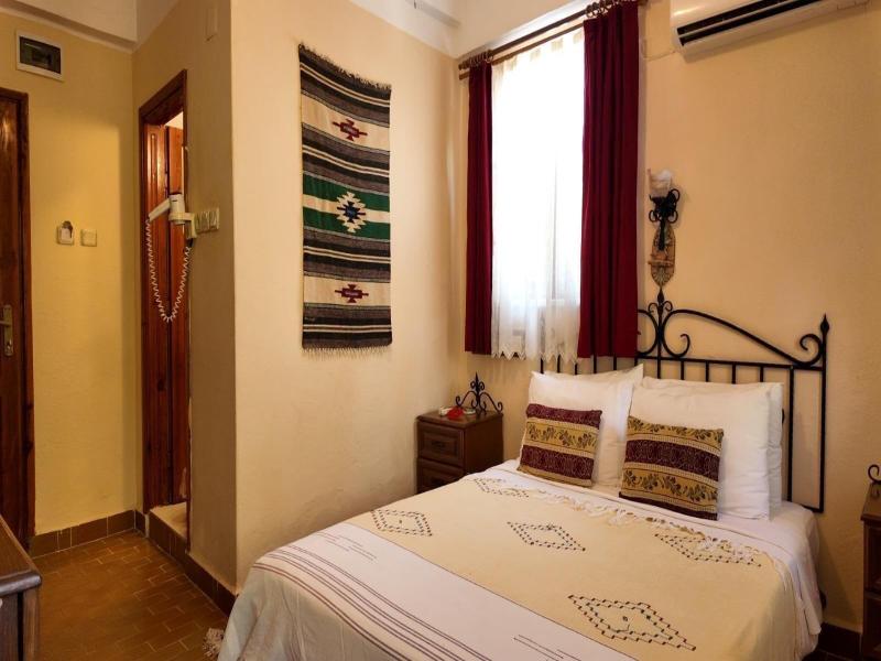 Yakamoz Hotel image