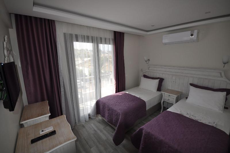 Ege Otel image