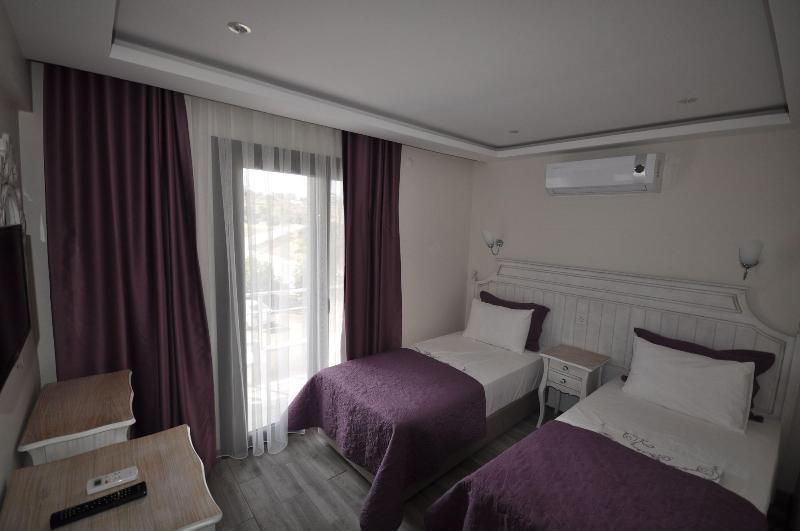 Ege Otel image