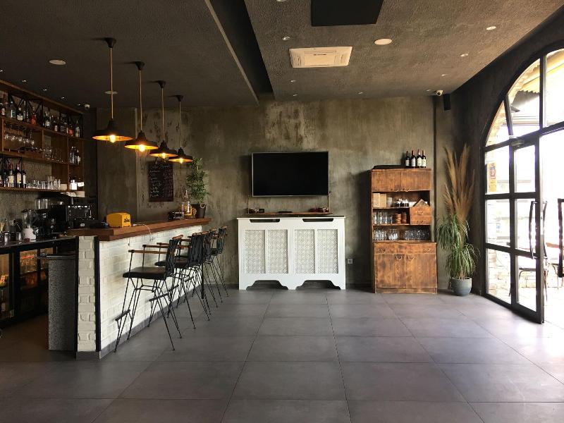8 Rooms Boutique Hotel