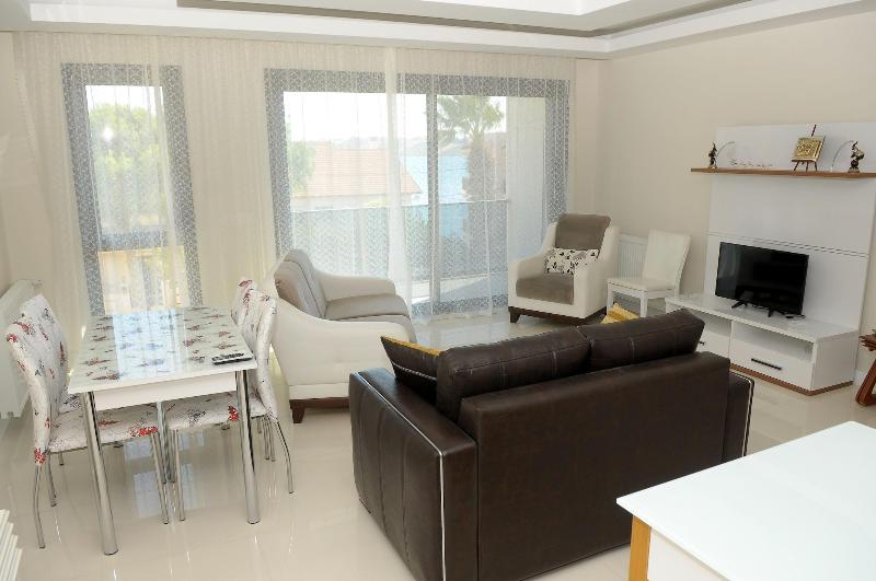 Saatli Apart Otel image