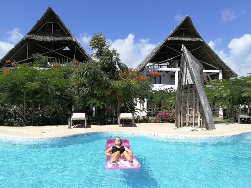 Breeze Residence ApartHotel image