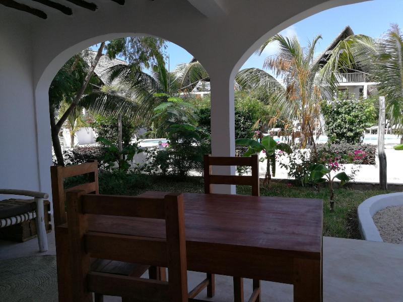 Breeze Residence ApartHotel image