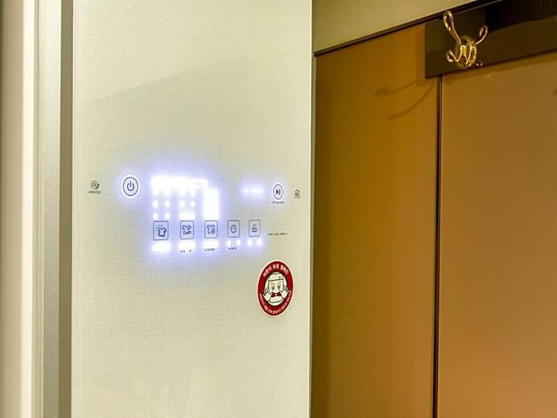 Brown-Dot Hotel Minam image