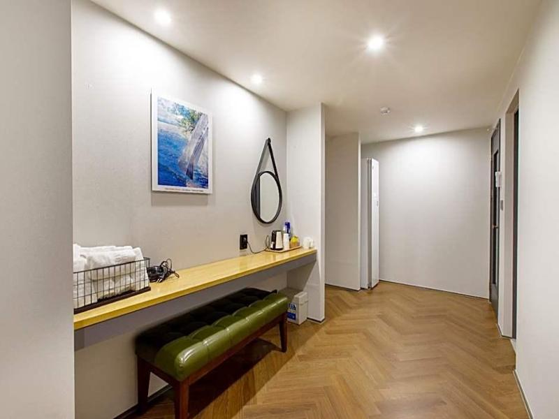 Brown-Dot Hotel Minam image