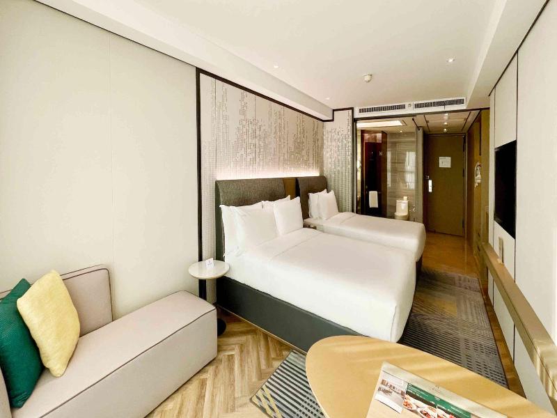 Holiday Inn Taiyuan City Center image