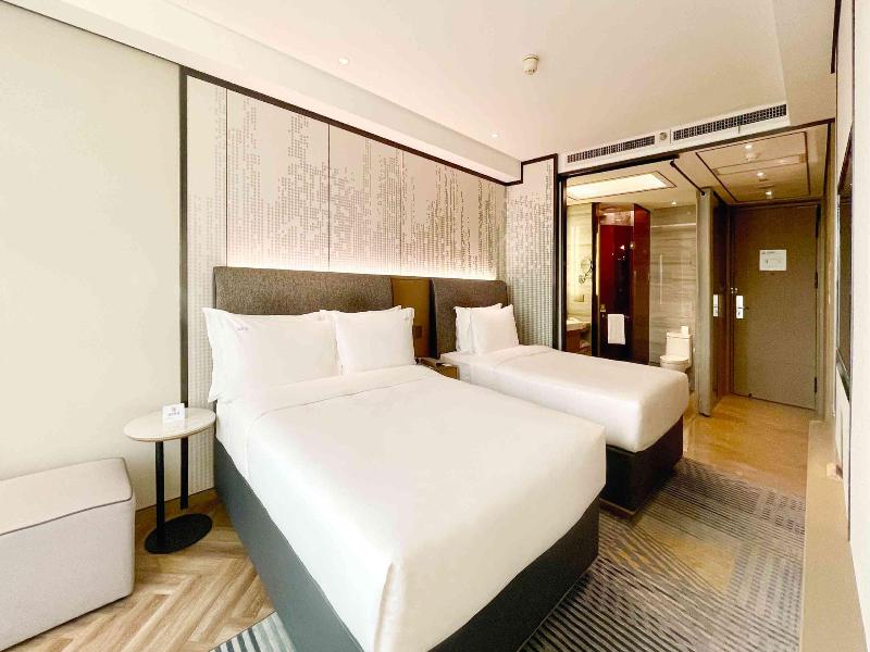Holiday Inn Taiyuan City Center image
