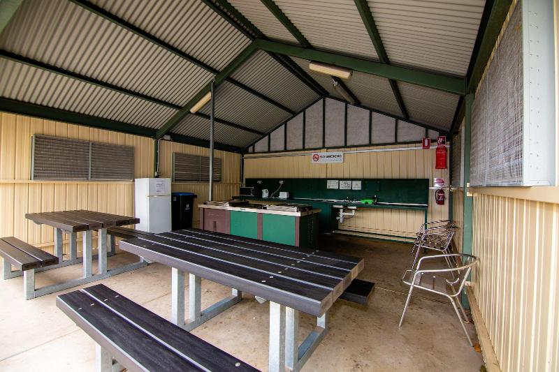 Windsor Gardens Caravan Park image