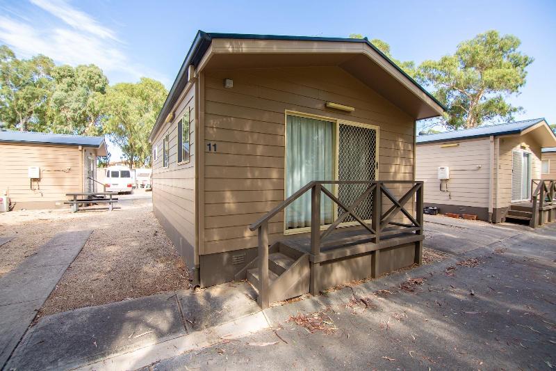 Windsor Gardens Caravan Park image