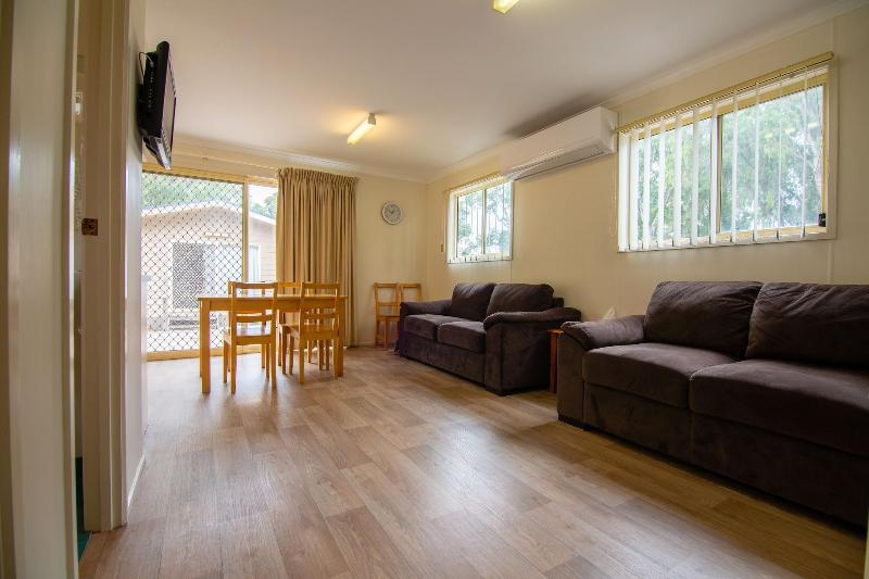 Windsor Gardens Caravan Park image