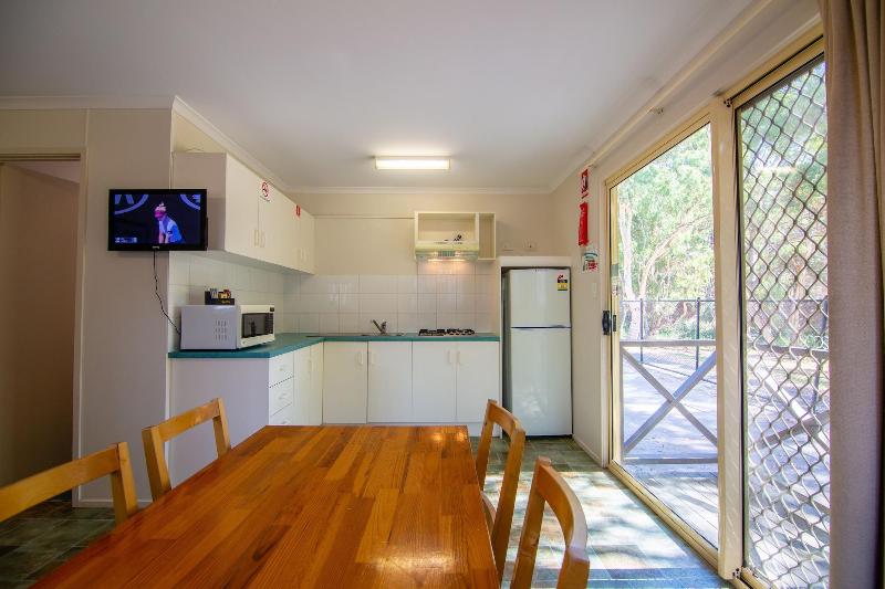 Windsor Gardens Caravan Park image