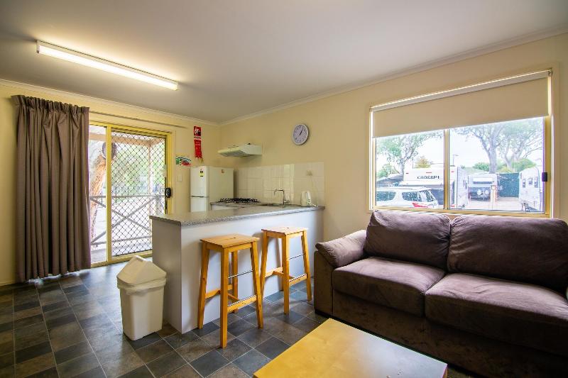 Windsor Gardens Caravan Park image